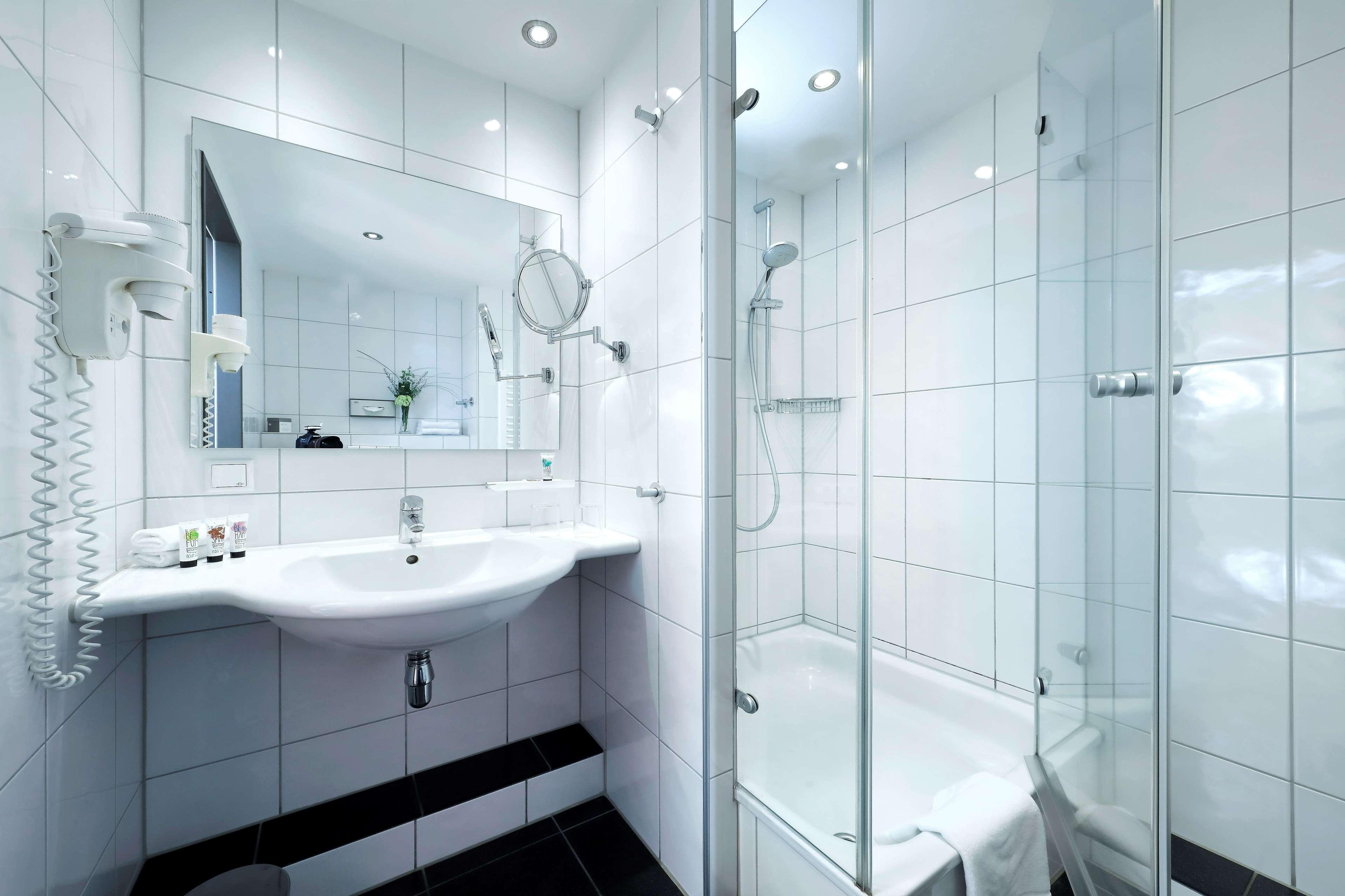 Hotel Western Premier Ib Friedberger Warte 4*
